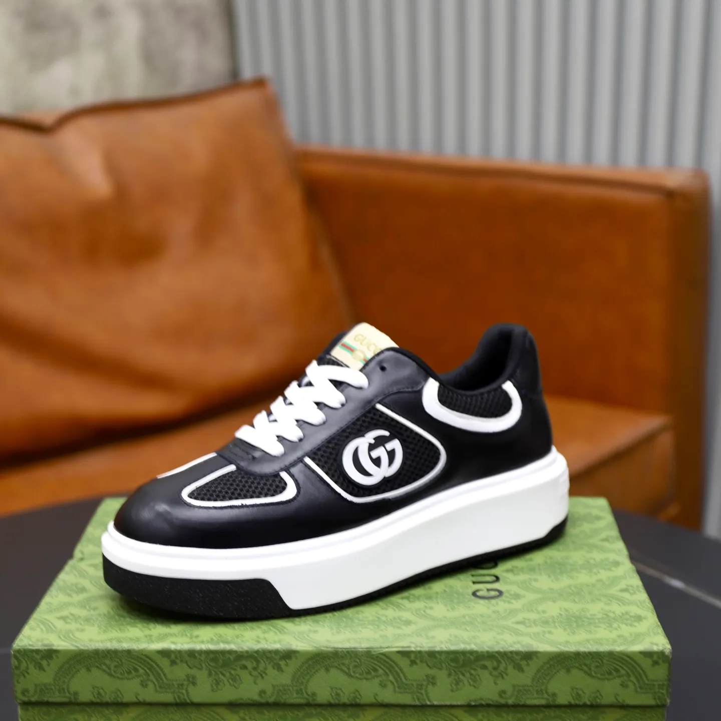 Ex-factory price: 462💰🙅‍♂️🙅‍♂️🙅‍♂️ Brand: GUCCI Standard code: 38-44 (45 customized) Grade: Same as the official website Material: Original cowhide material stitching Comfortable sheepskin lining Lightweight and wear-resistant sports outsole Style category: Men's fashionable casual shoes Running sneakers Distinguished luxury brand elements Top luxury Color: actual picture color